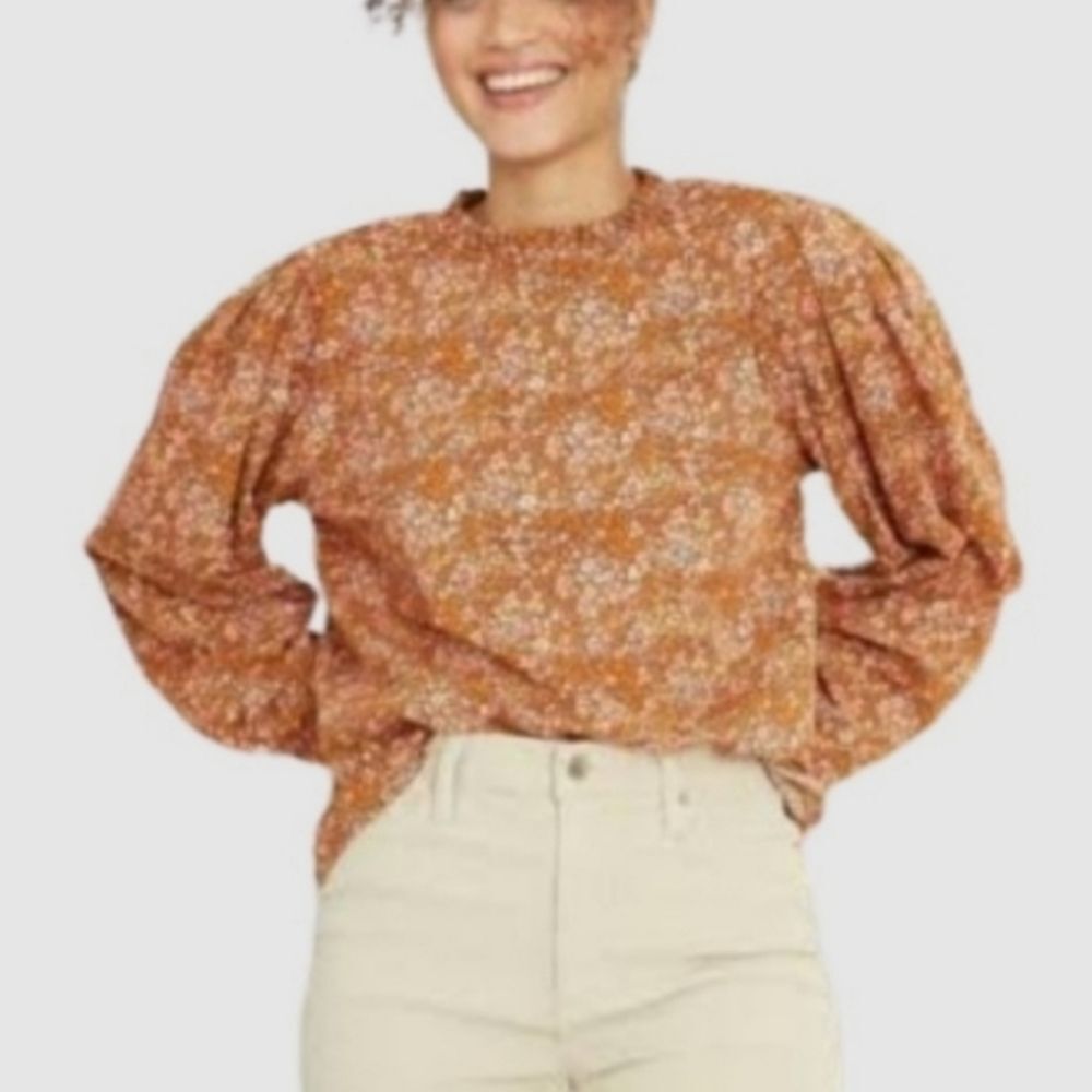 Universal Thread Brown Floral Ruffle Collar Top
